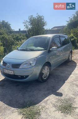 Минивэн Renault Scenic 2007 в Млинове