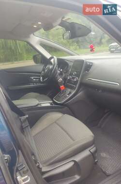 Минивэн Renault Scenic 2017 в 