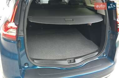 Минивэн Renault Scenic 2017 в 