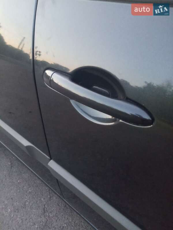 Минивэн Renault Scenic 2007 в Звенигородке