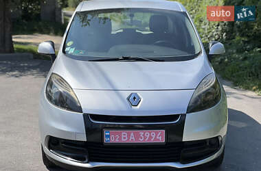 Минивэн Renault Scenic 2014 в 