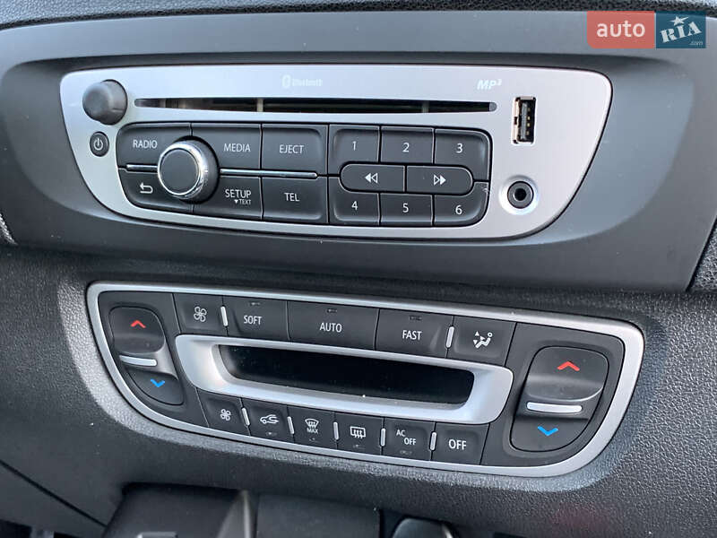 Минивэн Renault Scenic 2015 в Бердичеве