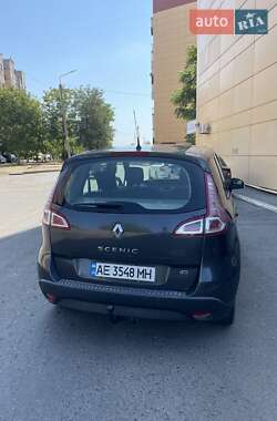 Минивэн Renault Scenic 2009 в 