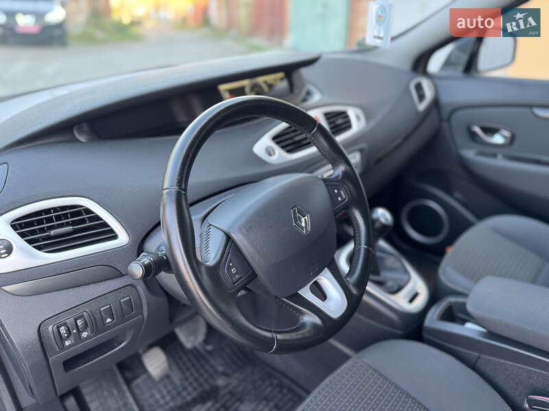 Минивэн Renault Scenic 2010 в Виннице