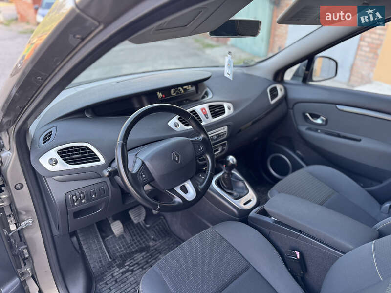 Минивэн Renault Scenic 2010 в Виннице