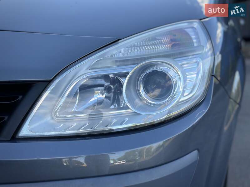 Минивэн Renault Scenic 2006 в Сумах