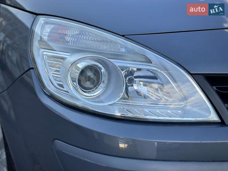Минивэн Renault Scenic 2006 в Сумах