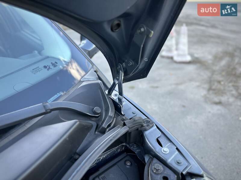 Минивэн Renault Scenic 2006 в Сумах