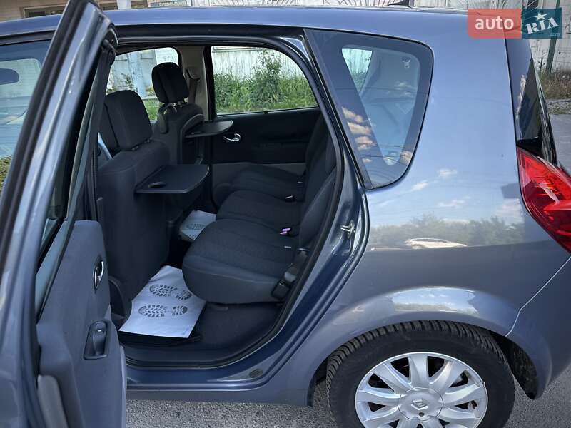 Минивэн Renault Scenic 2006 в Сумах
