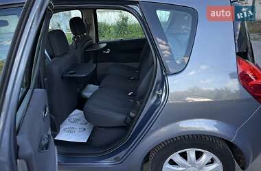 Минивэн Renault Scenic 2006 в 