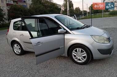 Минивэн Renault Scenic 2005 в 