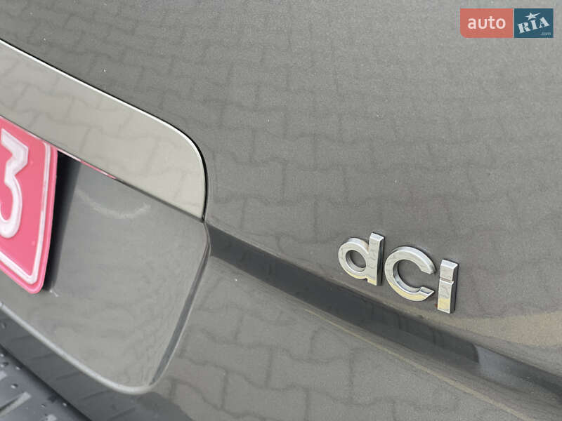 Мінівен Renault Scenic 2011 в Нововолинську