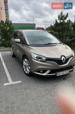 Минивэн Renault Scenic 2017 в 
