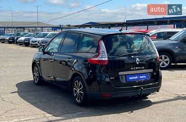 Минивэн Renault Scenic 2010 в 