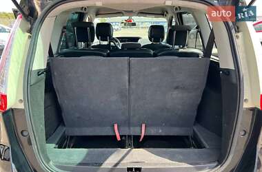 Минивэн Renault Scenic 2010 в 