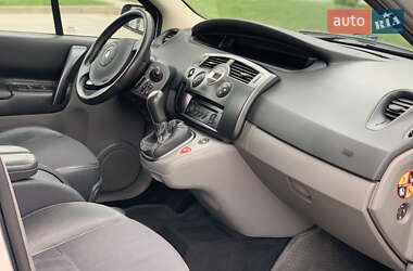 Минивэн Renault Scenic 2005 в 