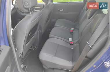 Минивэн Renault Scenic 2010 в 