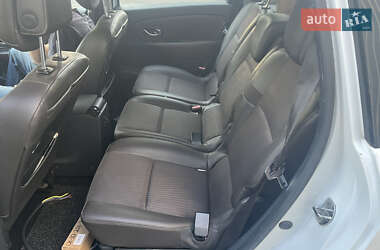 Минивэн Renault Scenic 2012 в 