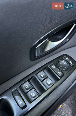 Минивэн Renault Scenic 2010 в 
