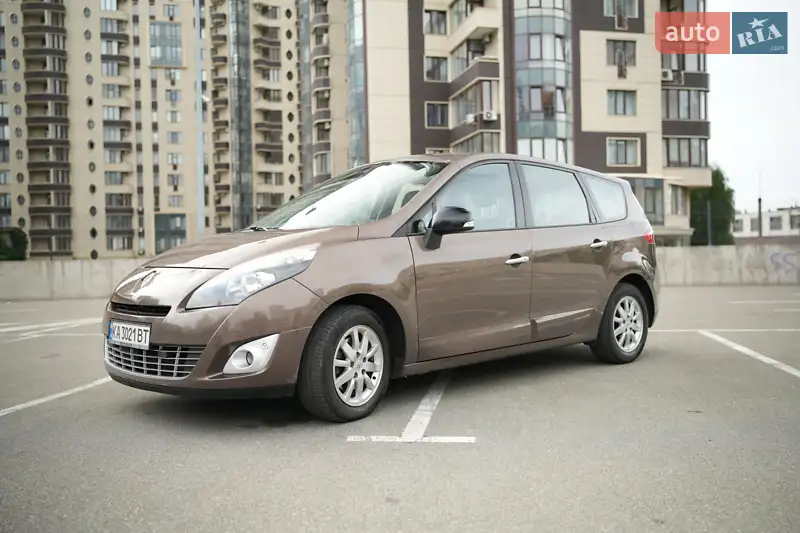 Renault Scenic 2011