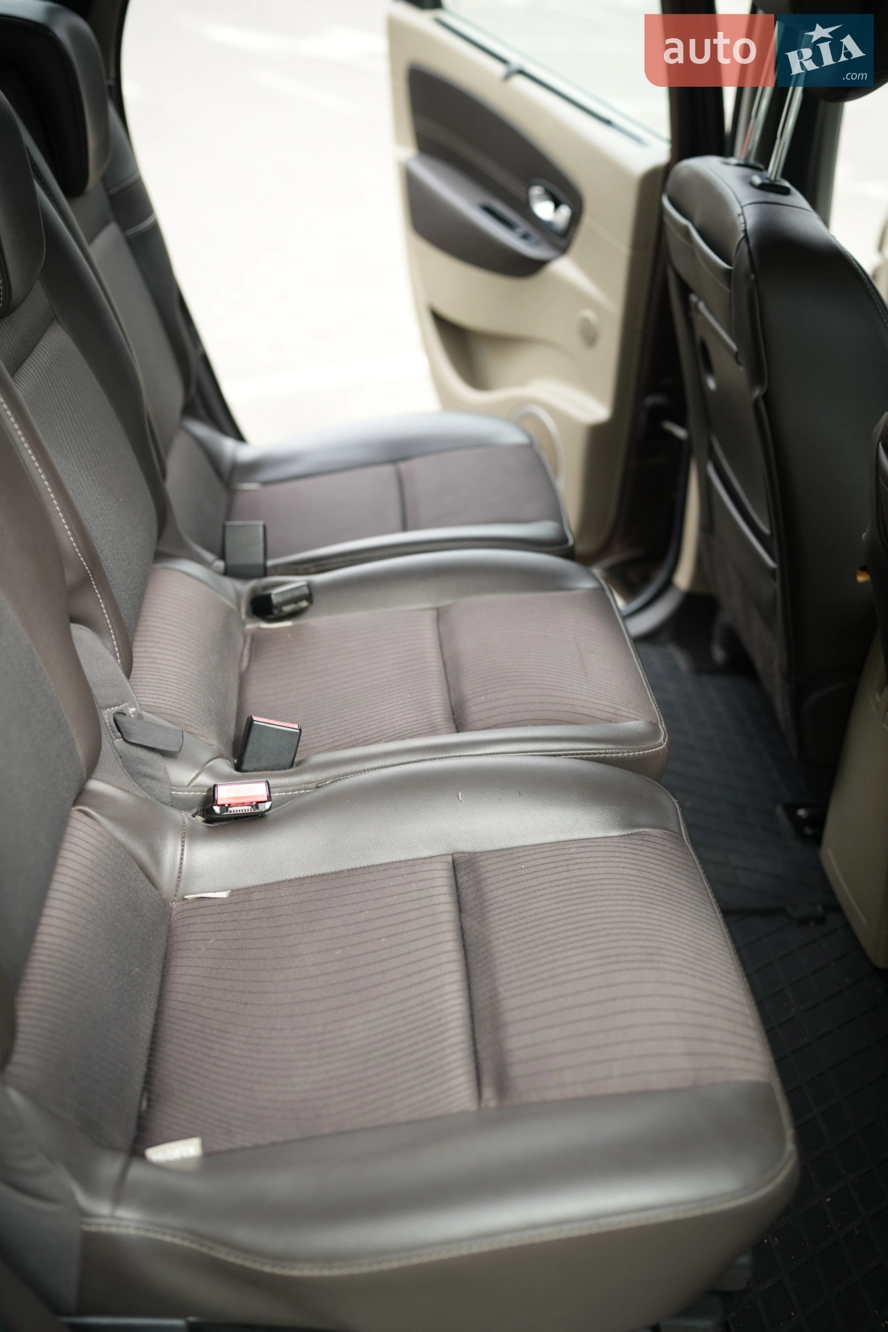 2011 Renault Scenic - мініатюра 35