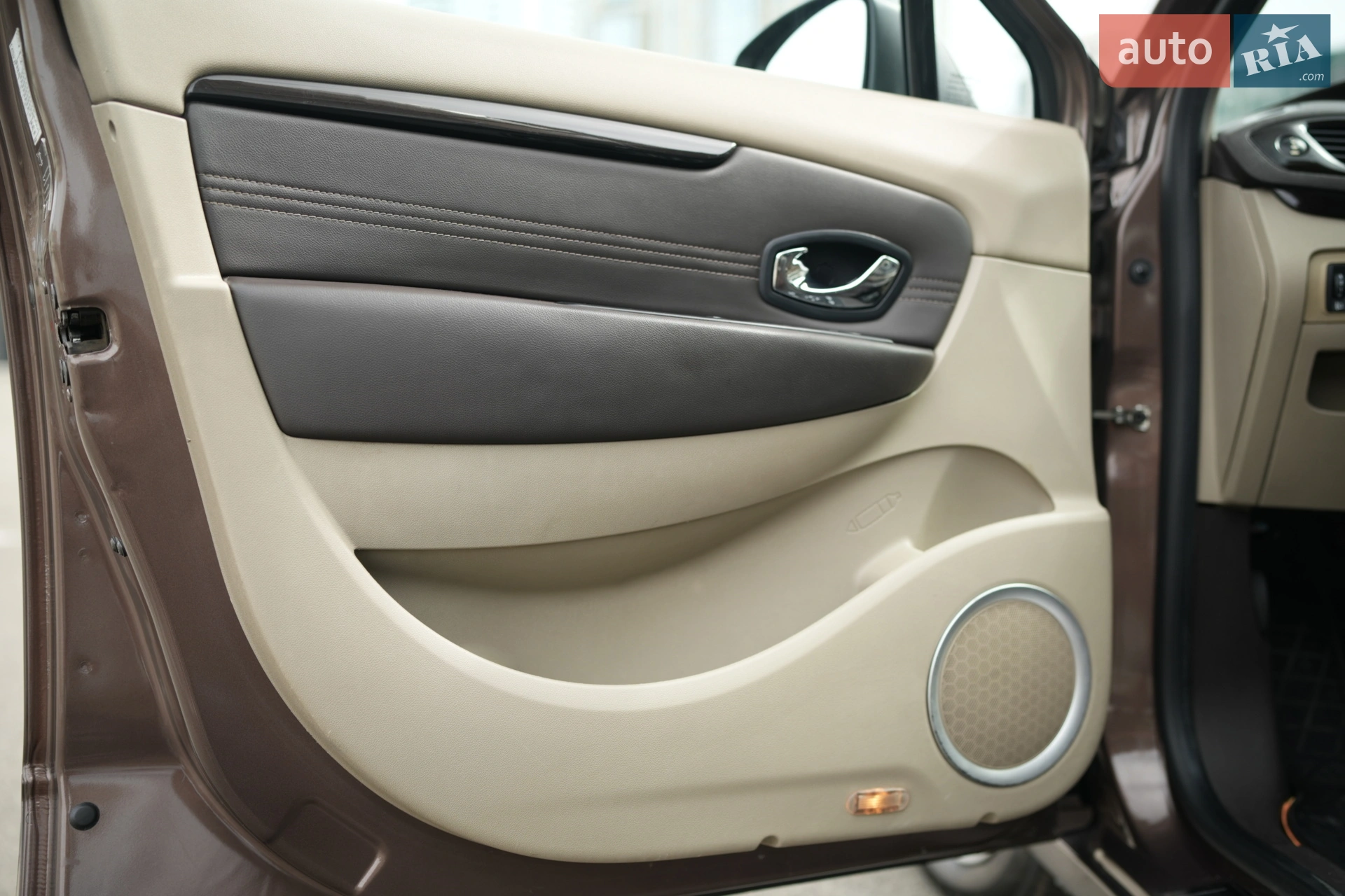 2011 Renault Scenic - мініатюра 38