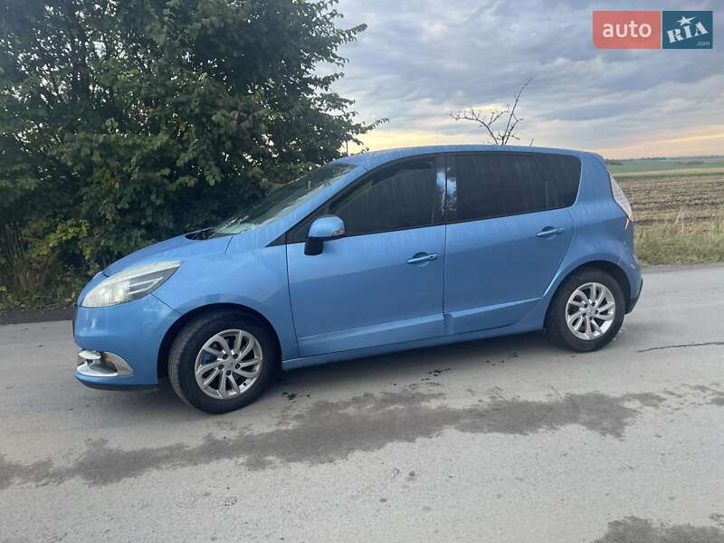 Минивэн Renault Scenic 2012 в Ровно