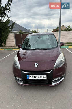 Минивэн Renault Scenic 2012 в 