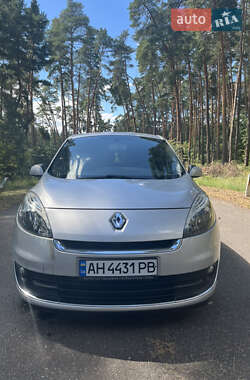 Мінівен Renault Scenic 2012 в Олександрівці