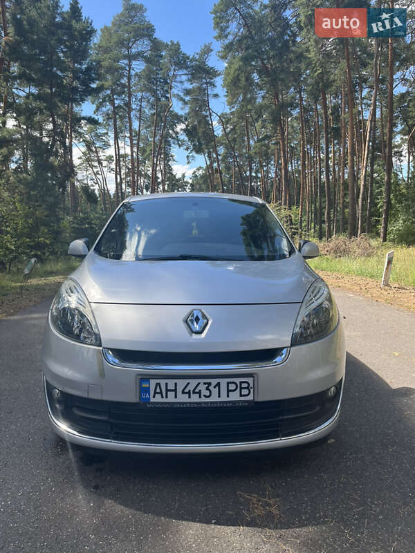 Минивэн Renault Scenic 2012 в Александровке фото Минивэн Renault Scenic 2012 в Александровке