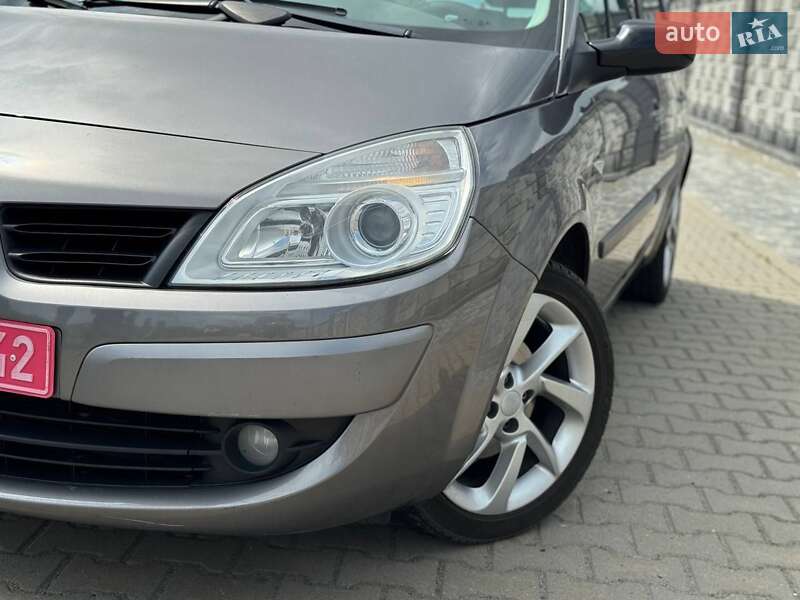Минивэн Renault Scenic 2008 в Ровно