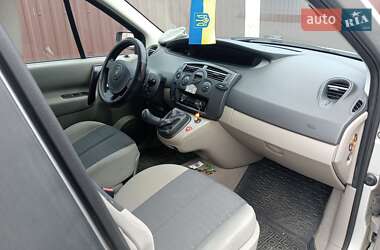 Минивэн Renault Scenic 2005 в 