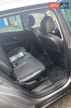 Минивэн Renault Scenic 2018 в 