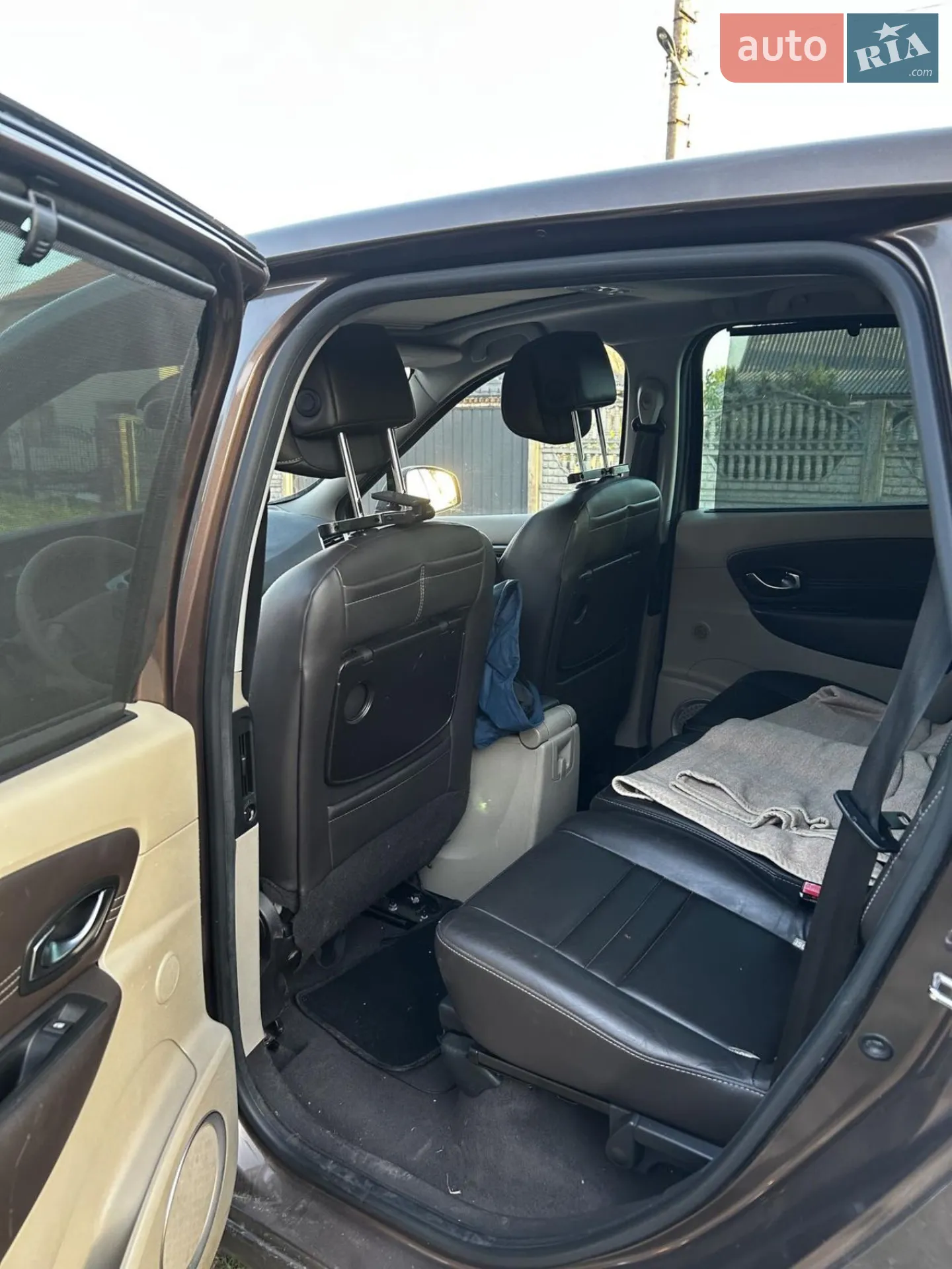 2010 Renault Scenic - мініатюра 3