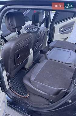 Минивэн Renault Scenic 2010 в 
