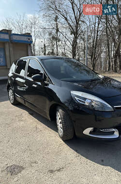 Минивэн Renault Scenic 2013 в 