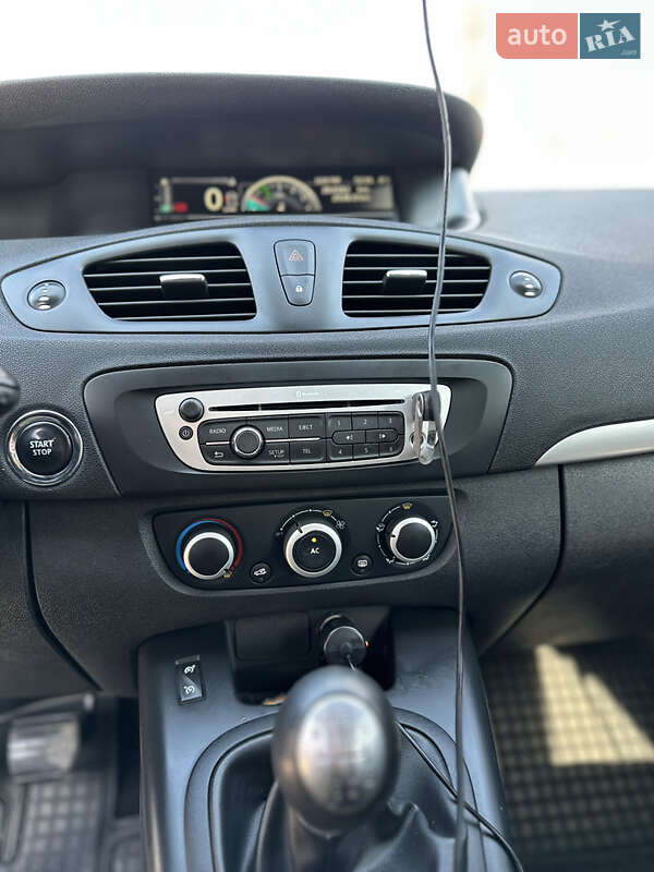 Минивэн Renault Scenic 2013 в Золочеве
