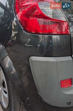 Минивэн Renault Scenic 2007 в 