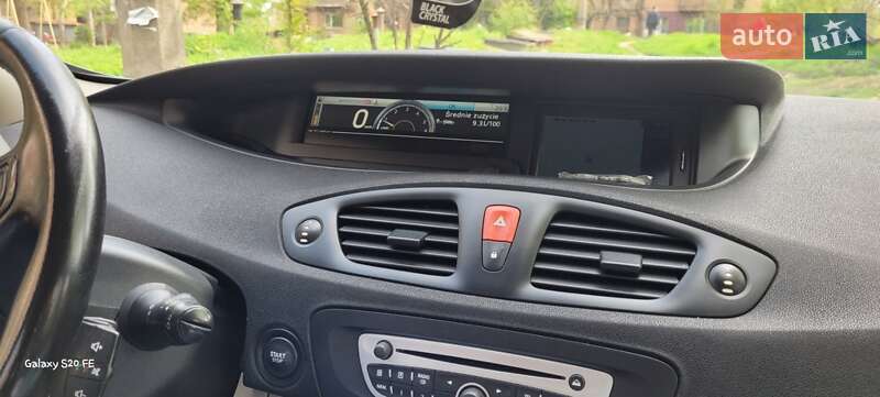 Минивэн Renault Scenic 2010 в Кривом Роге