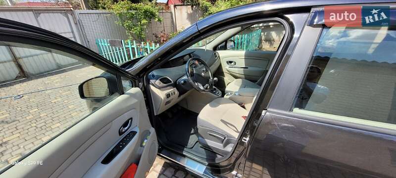 Минивэн Renault Scenic 2010 в Кривом Роге