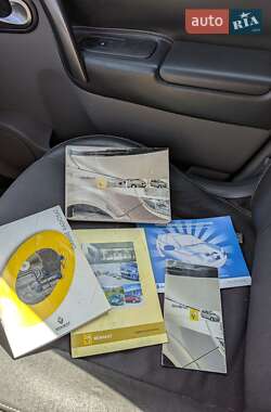 Минивэн Renault Scenic 2005 в 