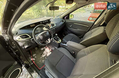 Минивэн Renault Scenic 2009 в 