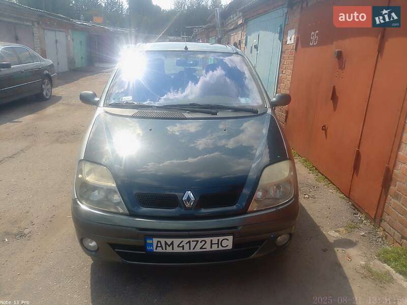 Минивэн Renault Scenic 2002 в 