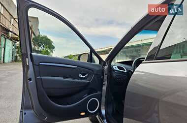 Минивэн Renault Scenic 2009 в 