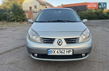 Минивэн Renault Scenic 2003 в 