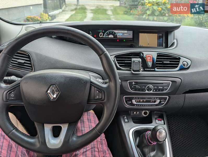 Мінівен Renault Scenic 2011 в Івано-Франківську
