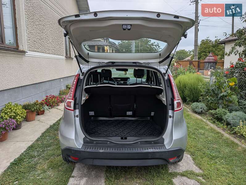 Мінівен Renault Scenic 2011 в Івано-Франківську