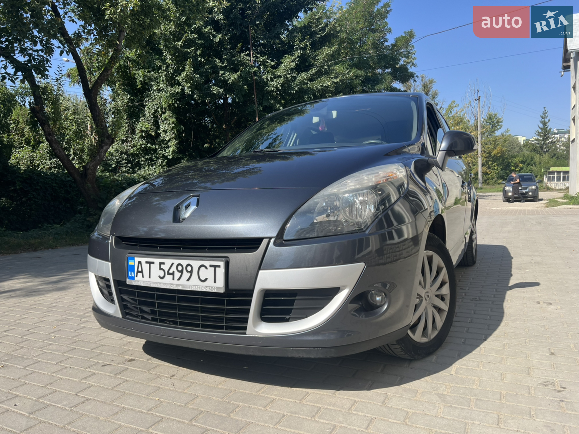 2011 Renault Scenic - мініатюра 2