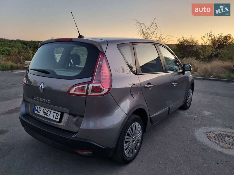 Минивэн Renault Scenic 2011 в Днепре