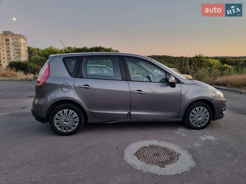 Минивэн Renault Scenic 2011 в Днепре